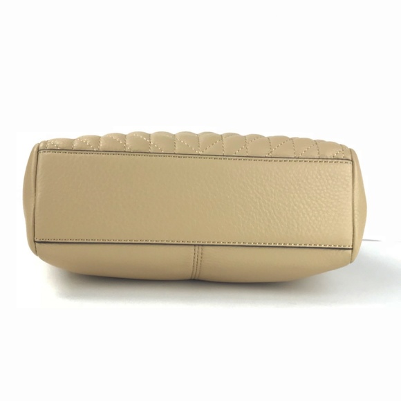 Karl Lagerfeld Paris Agnyess Quilted Turnlock - Picture 4 of 8